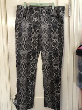 NWOT Apt 9 Size 16 Pant Snakeskin Print Ankle Mid Rise Elastic Waist